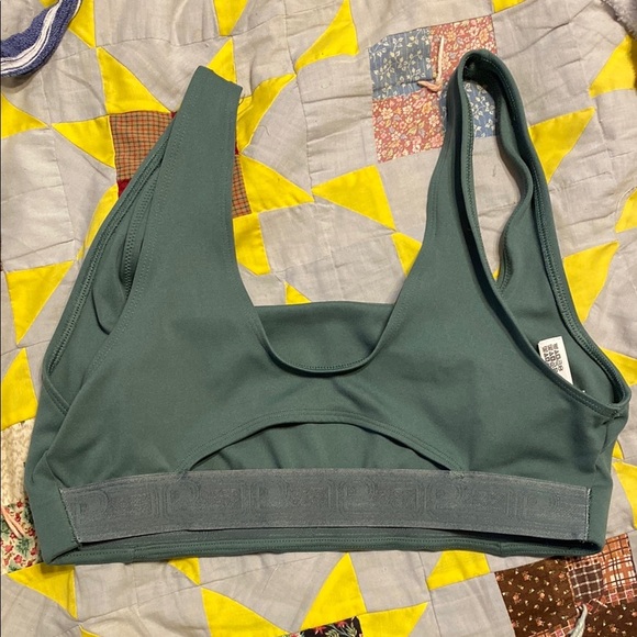 PINK Victoria's Secret Green Sports Bra with Square Neckline - Picture 2 of 3